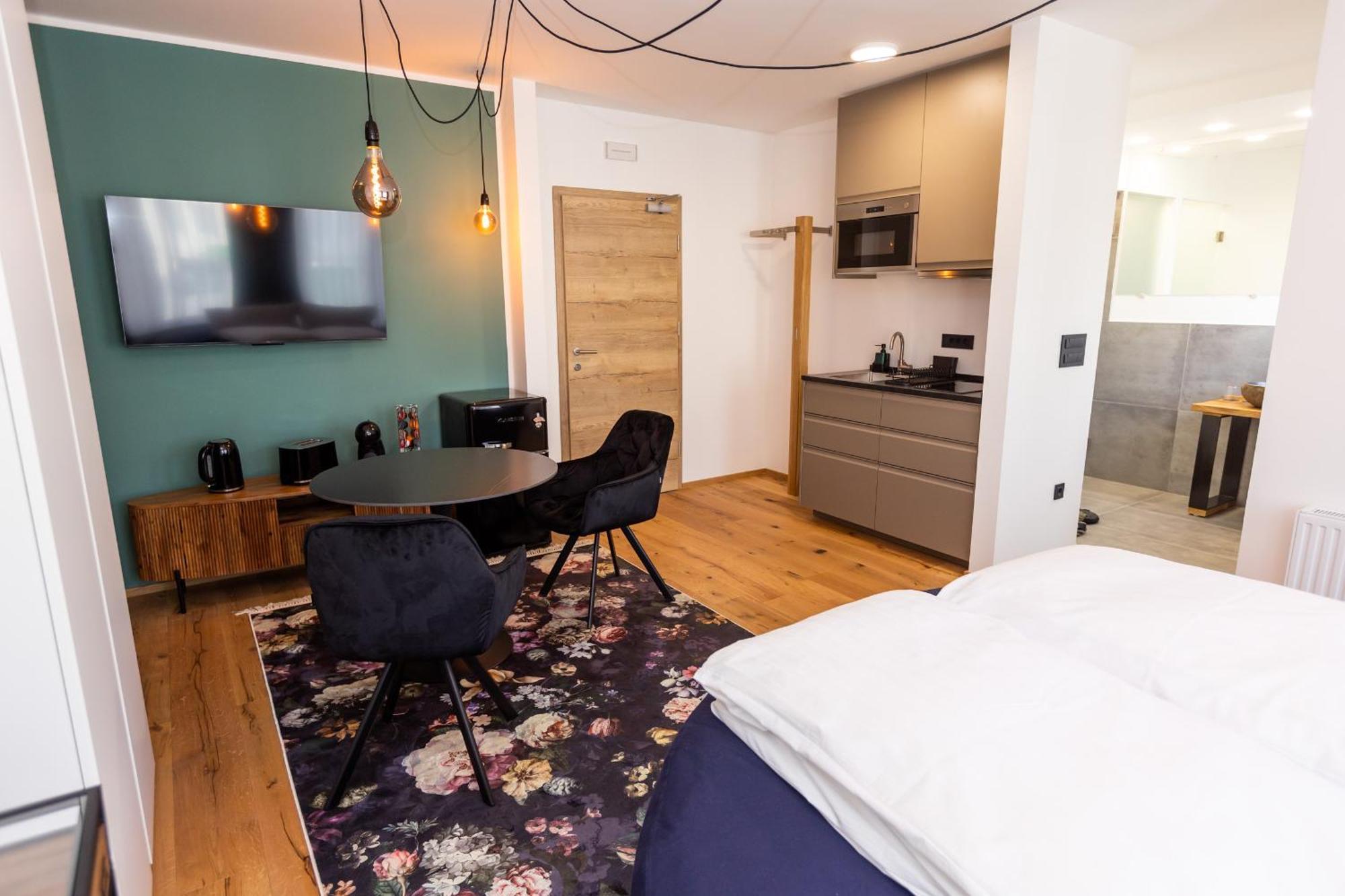 Kavenija Apartmaji - Free Parking Maribor Dış mekan fotoğraf